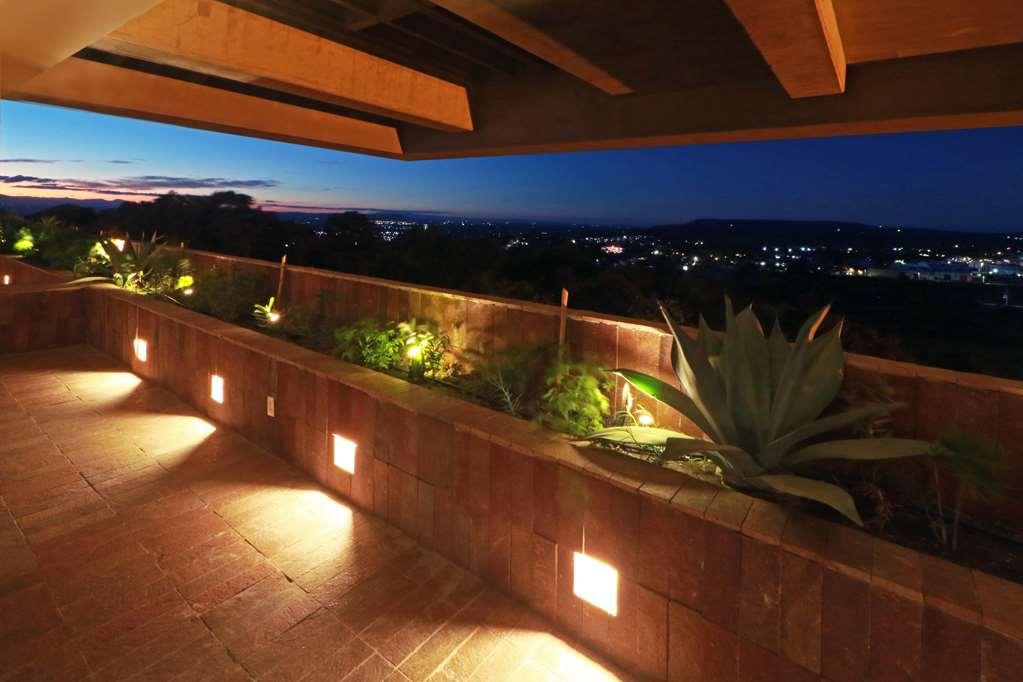 Albor San Miguel De Allende Tapestry Collection By Hilton Extérieur photo